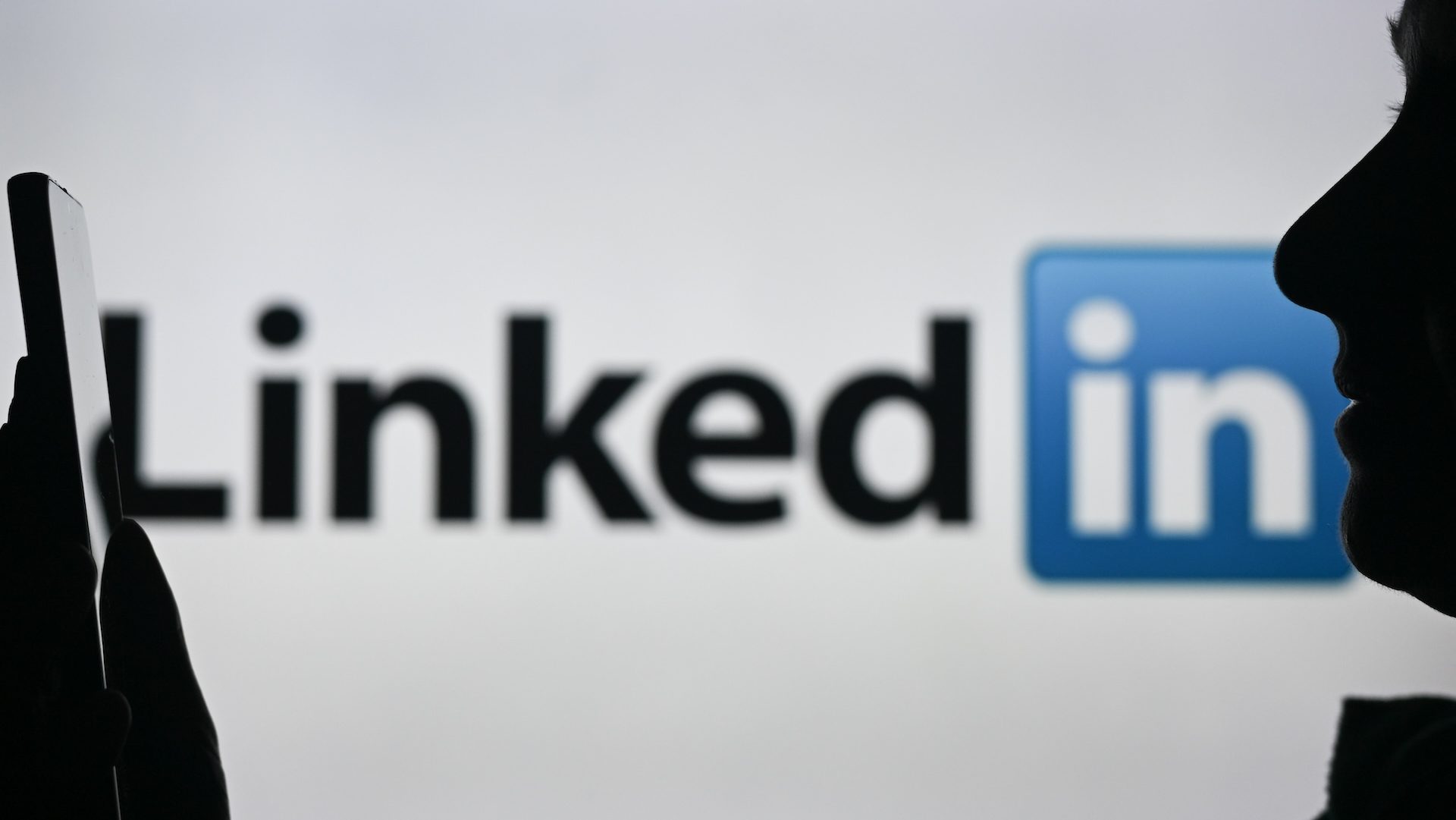 LinkedIn 在更新服务条款之前就已抓取用户数据用于训练