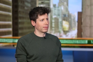 Sam Altman：OpenAI开源战略反思：中国力量推动AI产业变革